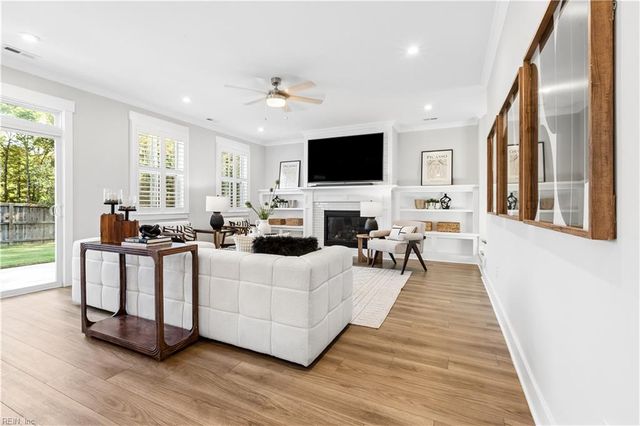 2313 Painters LN, Virginia Beach, VA 23456