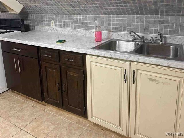 3906 Bailey Avenue, Amherst, NY 14226