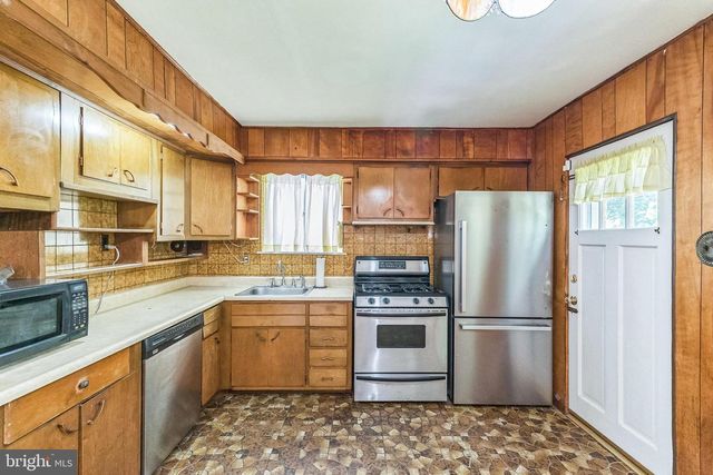 133 LEWIS RD, Havertown, PA 19083