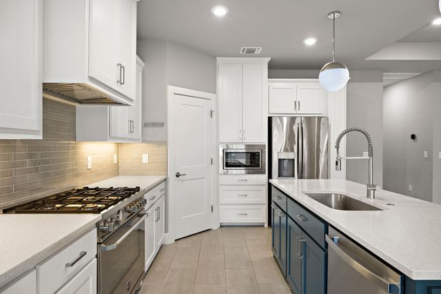 112 Dax DR, Liberty Hill, TX 78642