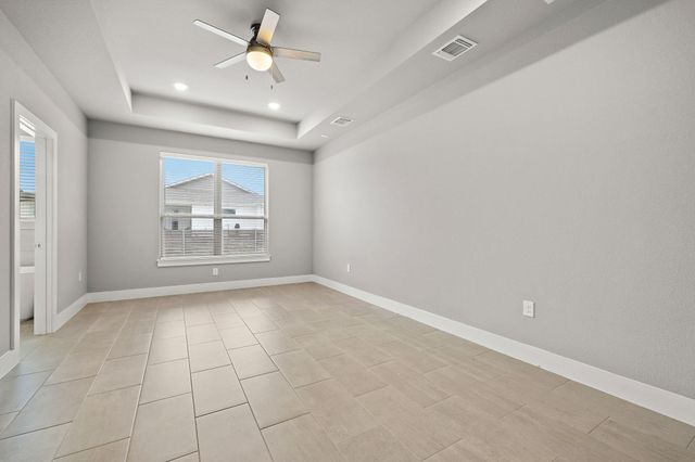 112 Dax DR, Liberty Hill, TX 78642