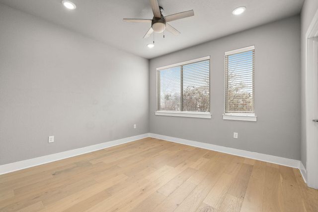 112 Dax DR, Liberty Hill, TX 78642