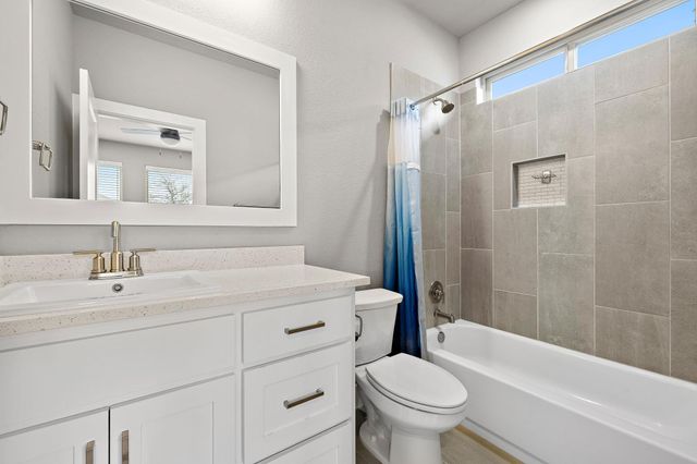 112 Dax DR, Liberty Hill, TX 78642