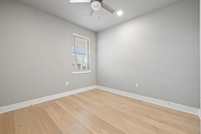 112 Dax DR, Liberty Hill, TX 78642