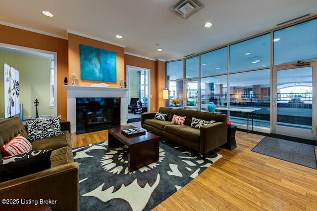 324 E Main St 229, Louisville, KY 40202