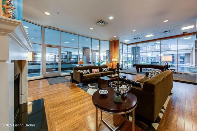 324 E Main St 229, Louisville, KY 40202