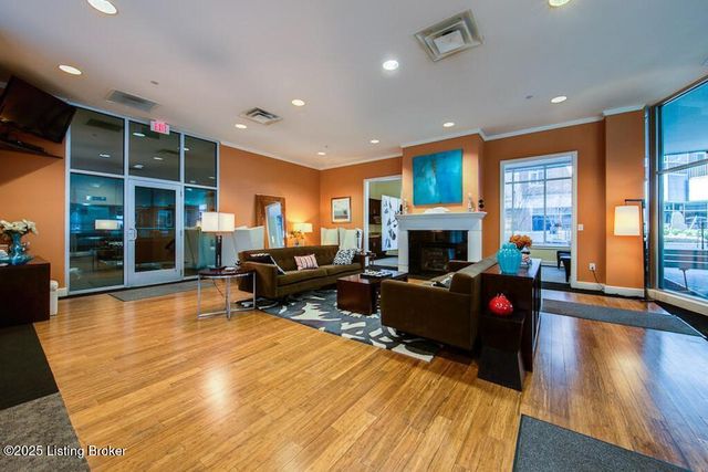 324 E Main St 229, Louisville, KY 40202