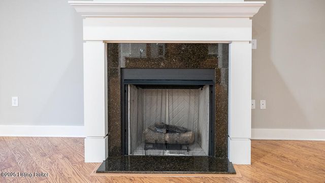 324 E Main St 229, Louisville, KY 40202