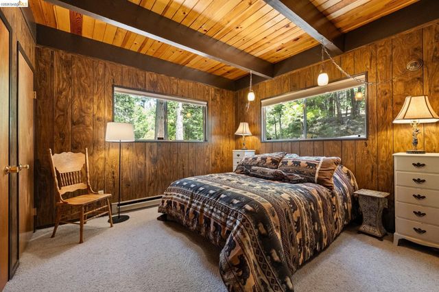 27086 Summerhill Drive, Strawberry, CA 95375