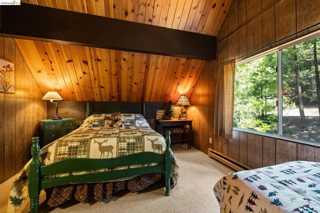 27086 Summerhill Drive, Strawberry, CA 95375