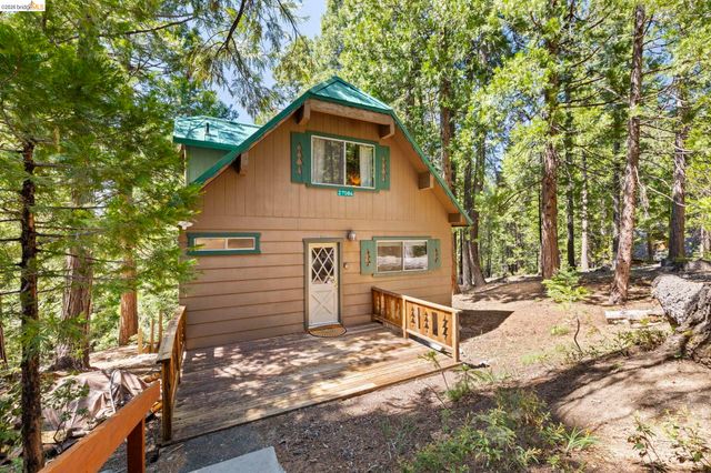 27086 Summerhill Drive, Strawberry, CA 95375