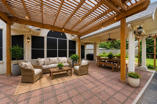 8811 Champion Springs Circle, Spring, TX 77379