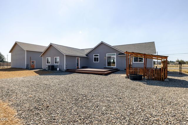 15317 SW Steelhead Road, Terrebonne, OR 97760