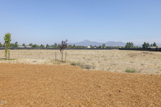 15317 SW Steelhead Road, Terrebonne, OR 97760