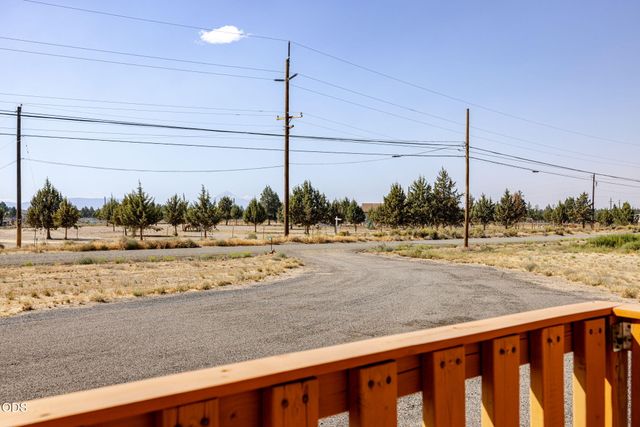 15317 SW Steelhead Road, Terrebonne, OR 97760