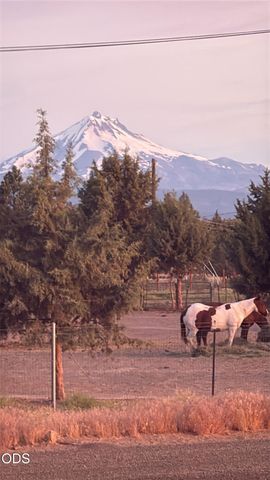 15317 SW Steelhead Road, Terrebonne, OR 97760