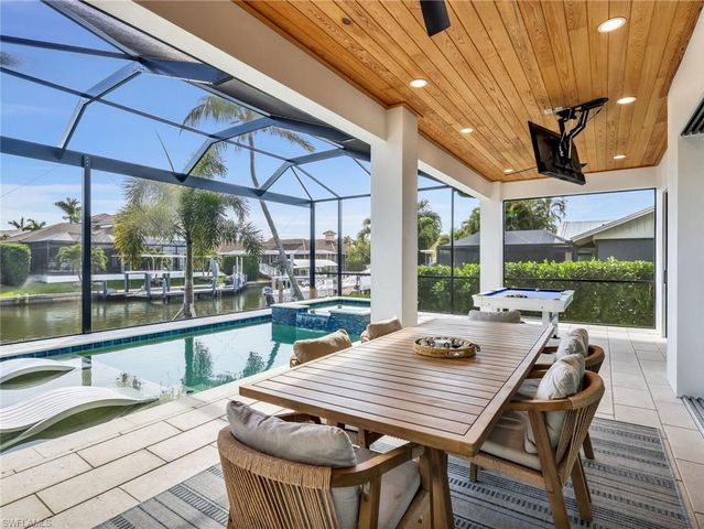 1813 Menorca CT, Marco Island, FL 34145