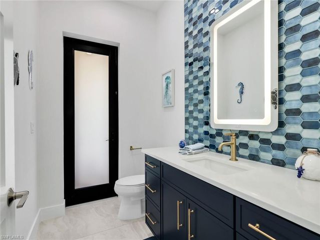 1813 Menorca CT, Marco Island, FL 34145