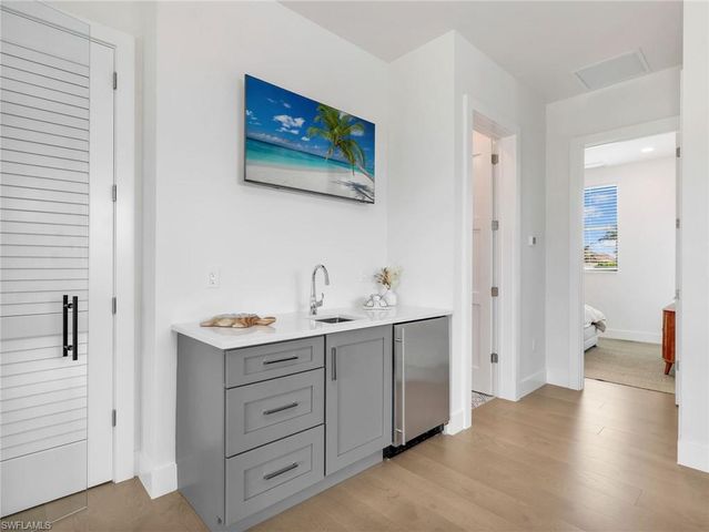 1813 Menorca CT, Marco Island, FL 34145