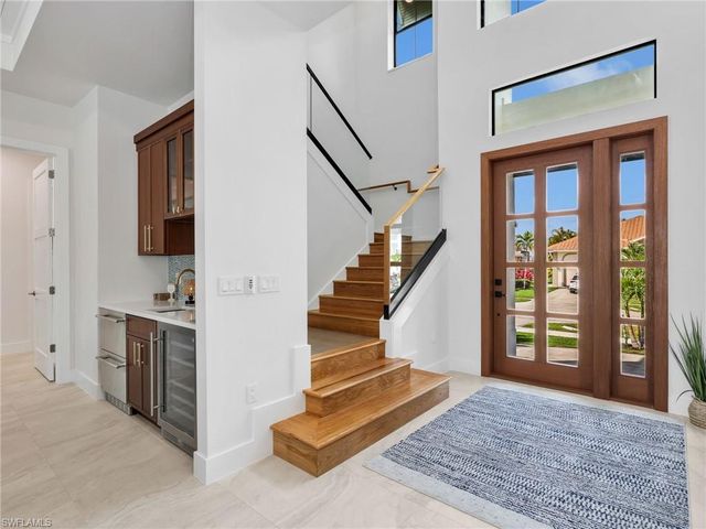 1813 Menorca CT, Marco Island, FL 34145