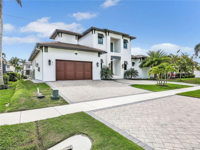 1813 Menorca CT, Marco Island, FL 34145