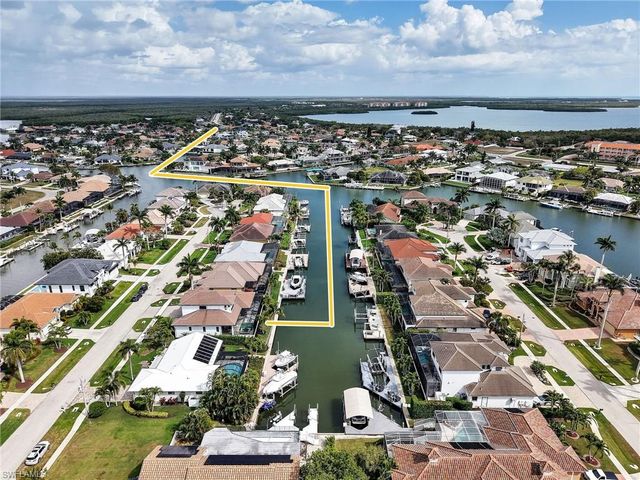 1813 Menorca CT, Marco Island, FL 34145