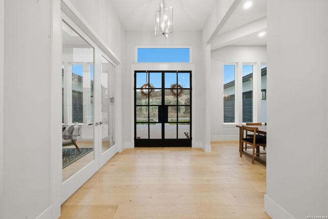157 HEARTLAND LN, Boerne, TX 78006
