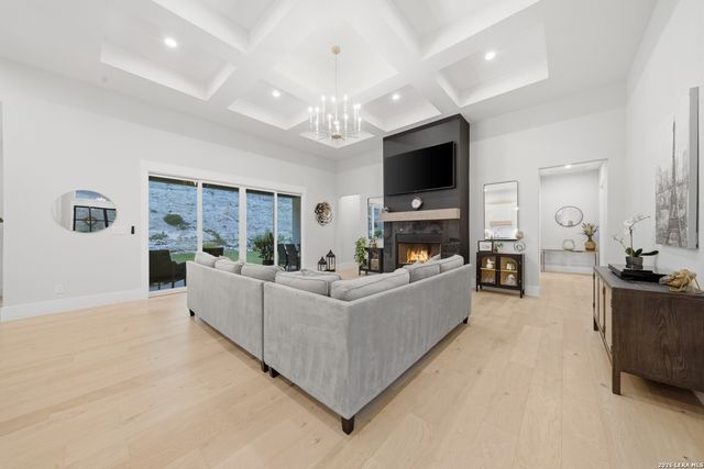 157 HEARTLAND LN, Boerne, TX 78006