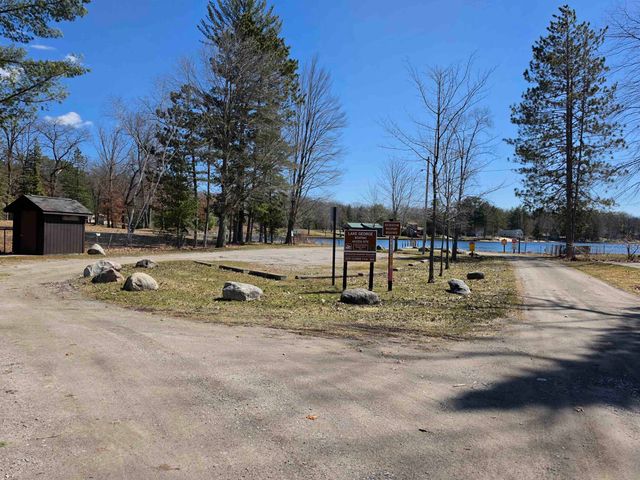 466 West Street, Lake, MI 48632