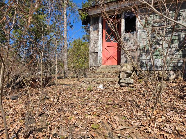 466 West Street, Lake, MI 48632