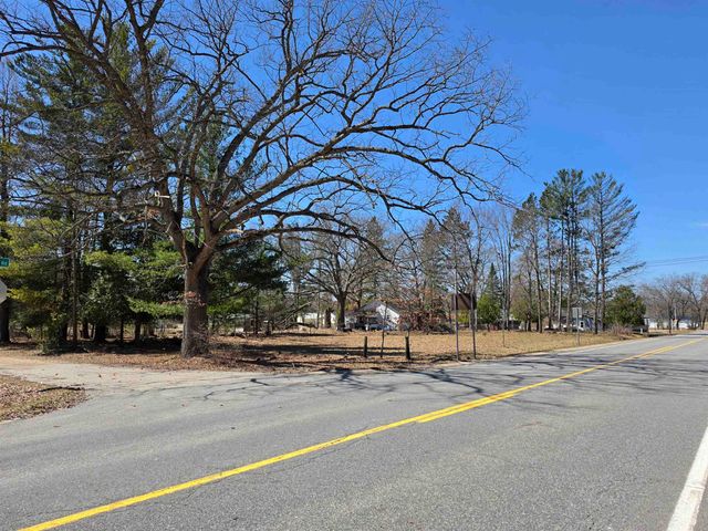 466 West Street, Lake, MI 48632