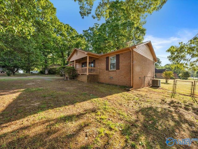 6480 Moores Mill Road, Huntsville, AL 35811