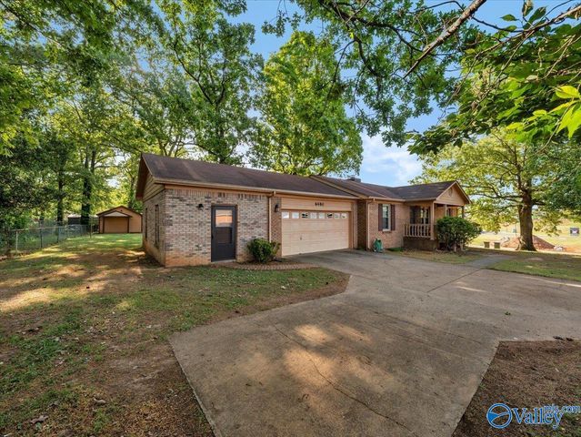6480 Moores Mill Road, Huntsville, AL 35811