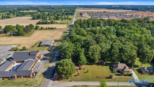 6480 Moores Mill Road, Huntsville, AL 35811