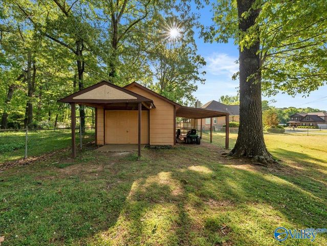 6480 Moores Mill Road, Huntsville, AL 35811