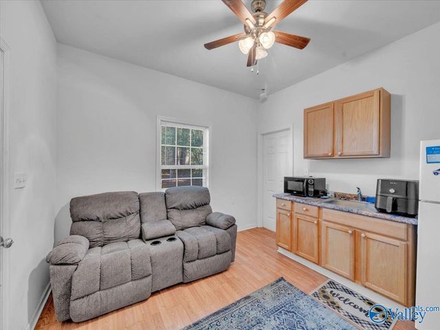 6480 Moores Mill Road, Huntsville, AL 35811