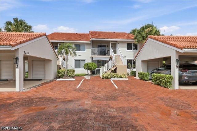 2245 Hidden Lake DR 3, Naples, FL 34112
