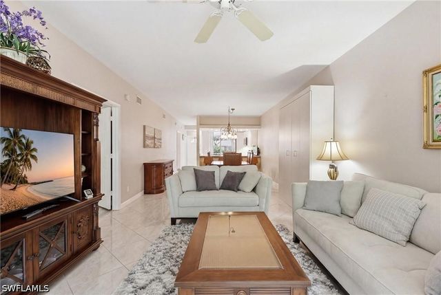 2245 Hidden Lake DR 3, Naples, FL 34112