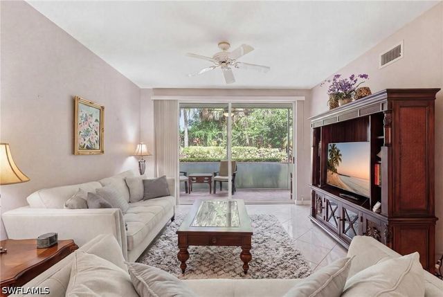 2245 Hidden Lake DR 3, Naples, FL 34112