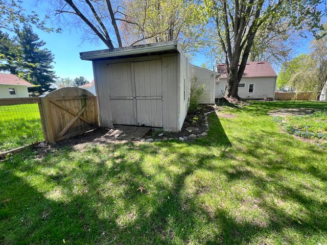 824 S Union Street, Tecumseh City, MI 49286