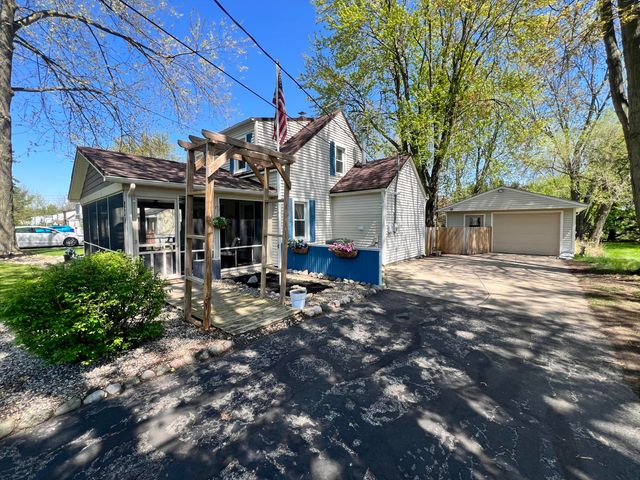 824 S Union Street, Tecumseh City, MI 49286