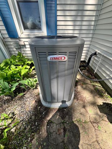824 S Union Street, Tecumseh City, MI 49286