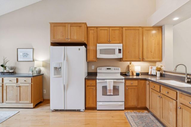 4185 Yuma Lane N, Plymouth, MN 55446