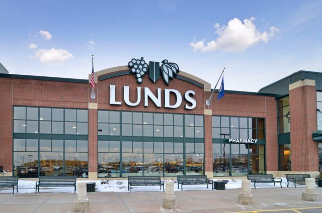 4185 Yuma Lane N, Plymouth, MN 55446