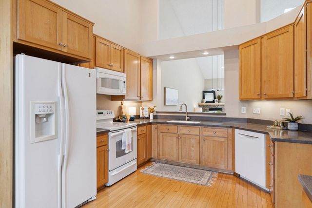 4185 Yuma Lane N, Plymouth, MN 55446