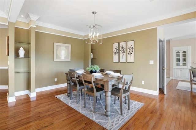 55 Rocky Circle NE, White, GA 30184