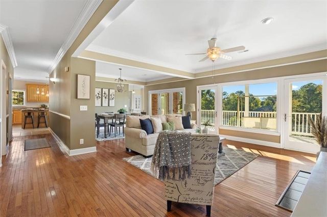 55 Rocky Circle NE, White, GA 30184
