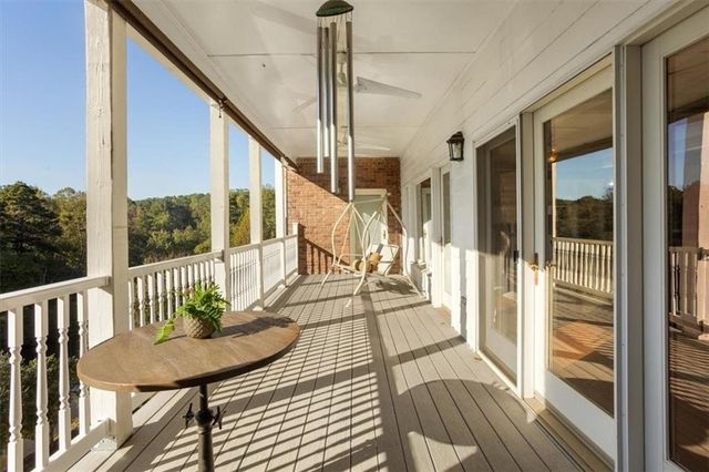 55 Rocky Circle NE, White, GA 30184