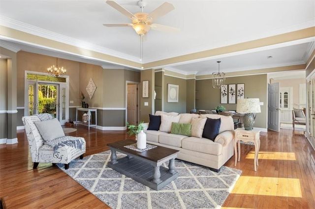 55 Rocky Circle NE, White, GA 30184
