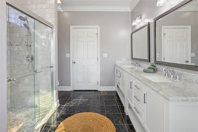 55 Rocky Circle NE, White, GA 30184